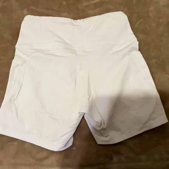 High waisted White biker shorts - Picture 2 of 2